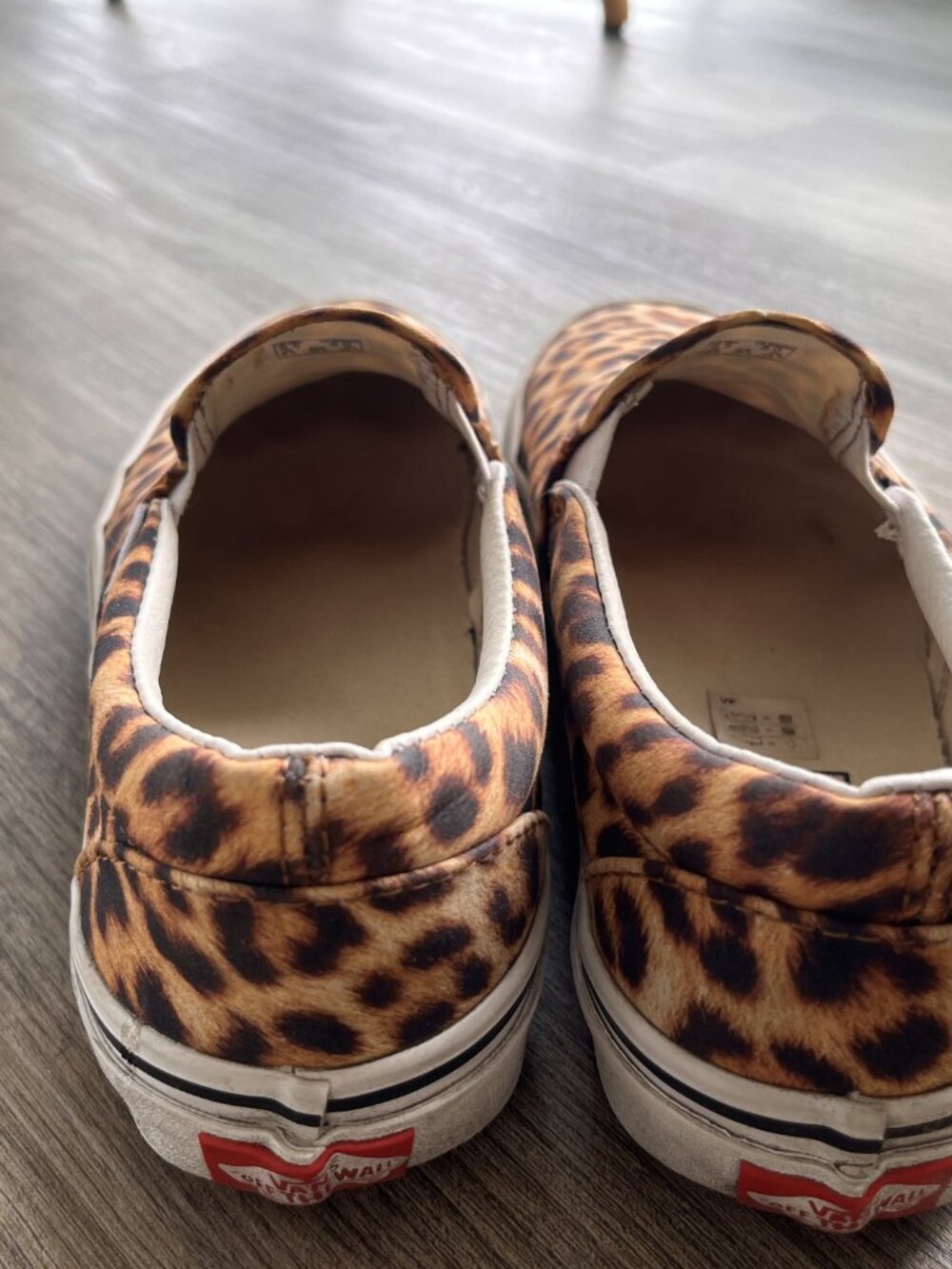 Vans Classic Slip-On Leopard Black True White Sneakers Men’s 6.5 Women’s 8 - Picture 5 of 9